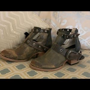 Freebird booties. Never worn, size 7.